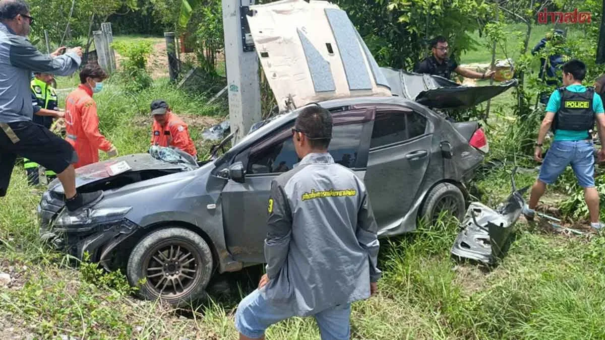 Drug Traffickers Flee Police, Lose Control and Crash Into Power Pole; One Dead, 2 Million Methamphetamine Pills Found